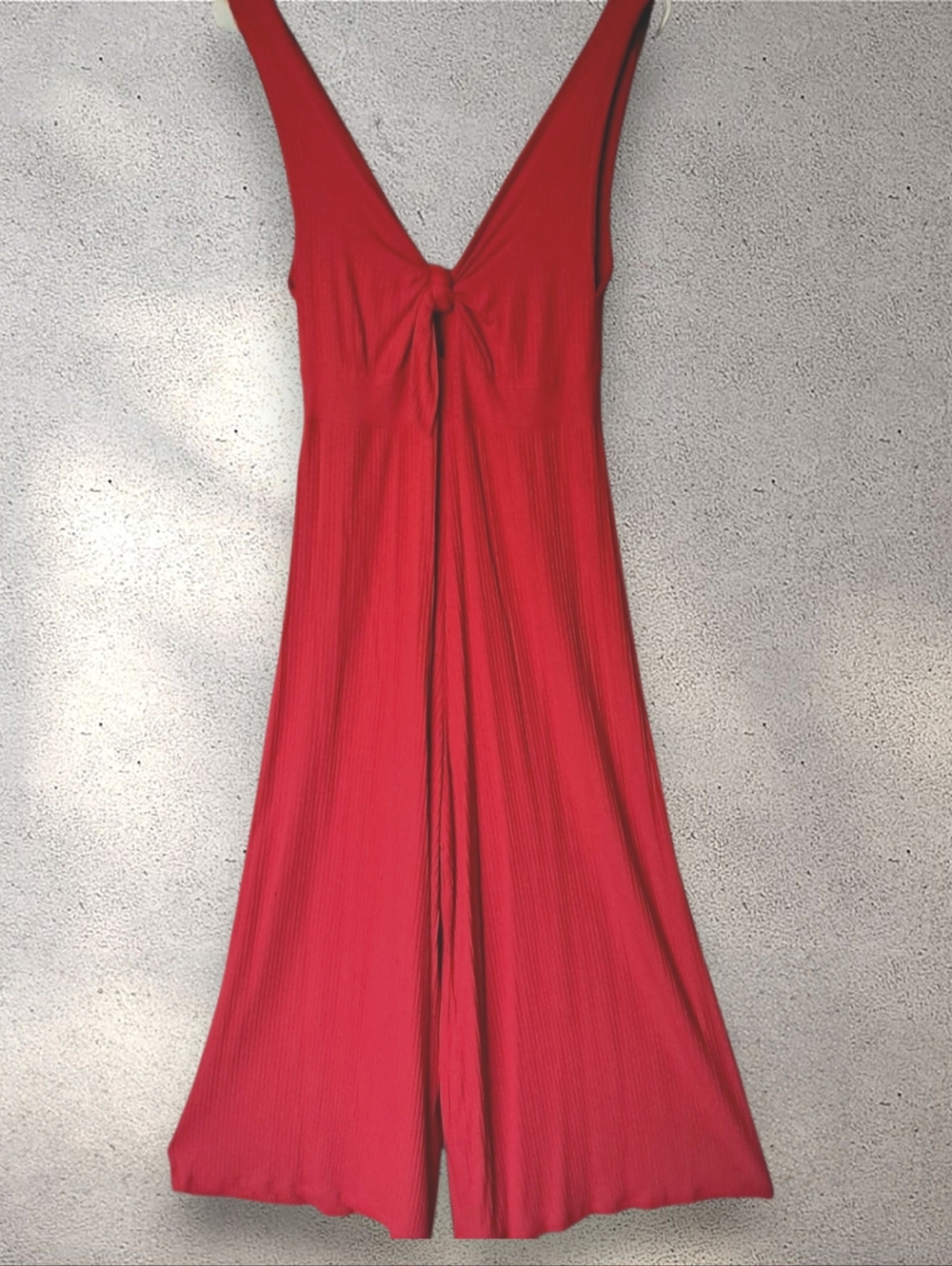 FARM Rio Red V-neck Wide Leg Jumpsuit Knotted Front Medium 93% Viscose EUC